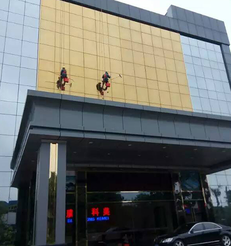 保洁员如何高空作业？教你有效的外墙清洗小技